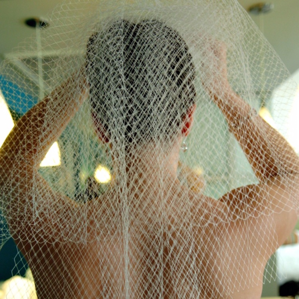 White Russian Tulle Medium Length Veil